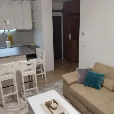 Ketigo Lux Apartment *